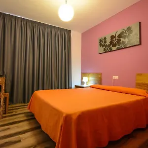 hostal-ancora.topcostabravahotels.com/