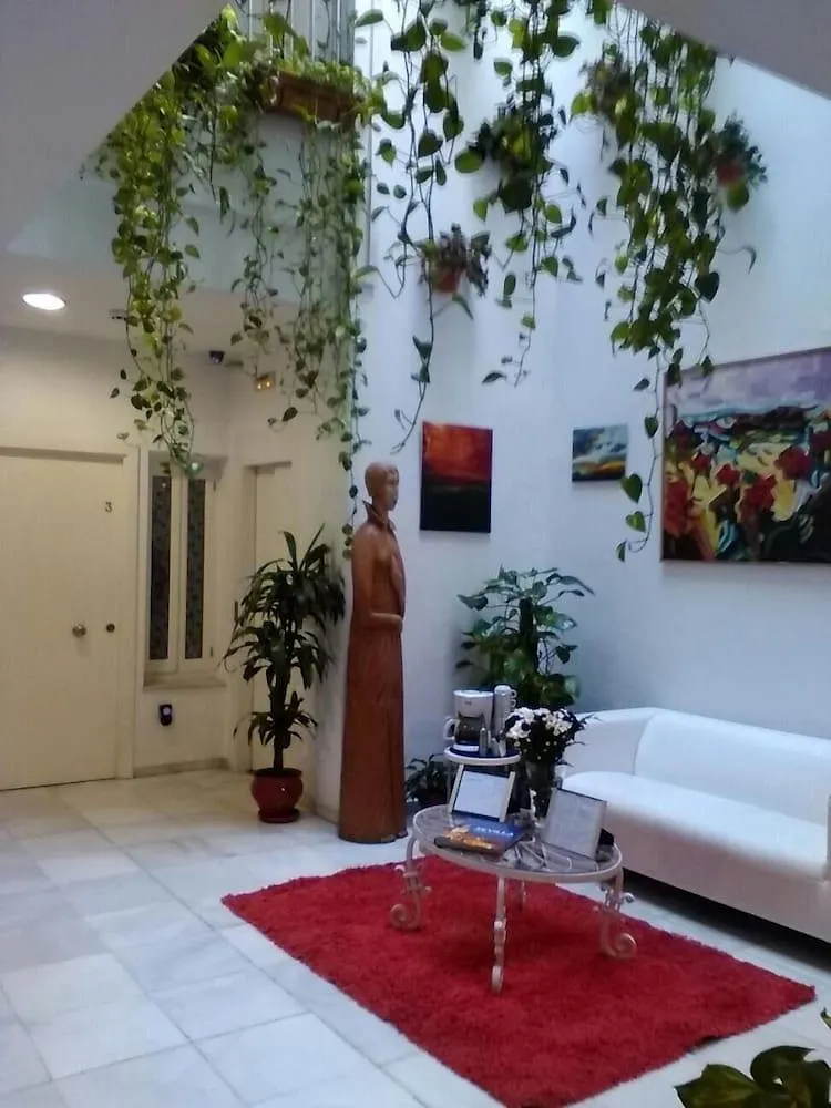 **  Un Patio En Santa Cruz Hotel Seville Spain