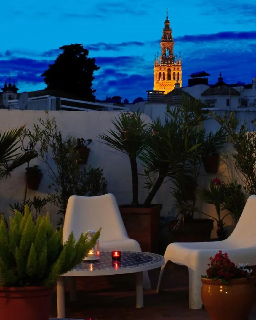 Un Patio En Santa Cruz Hotel Seville
